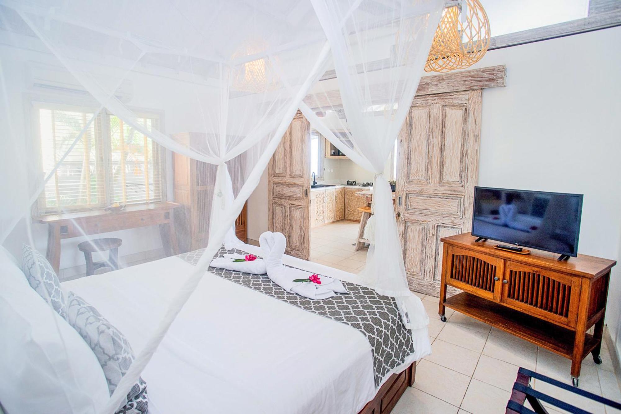 Villa Lanie Lembongan Exterior photo